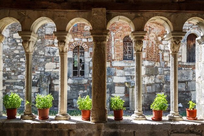 Apollonia and Ardenica Monastery - full day tour - Walking through Apollonia’s ancient remains