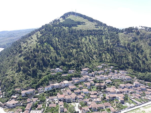 Berat - Day Tour by ADRIATIK TOURS LLC - How the small group and guides shape the day