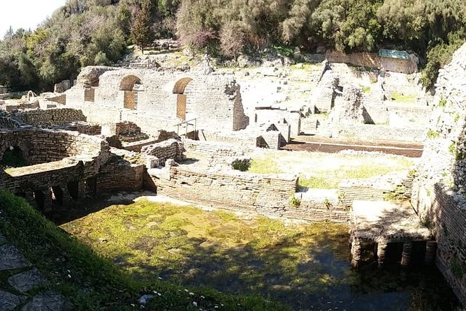 Butrint, Ksamil, Blue Eye, Lekuresi Castle. All-in-one daytrip. - The guide can make or break the day