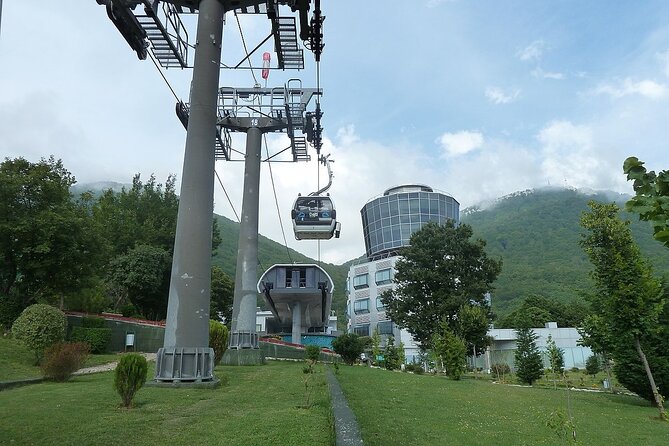 City Tour of Tirana & Dajti Mountain with Pickup - The New Bazaar and Tirana Castle