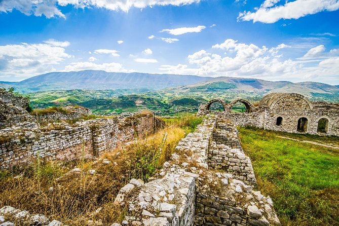 From Tirana: Private Berat Full-Day Trip, Private Guide/Car - Two hours to eat, browse, and wander