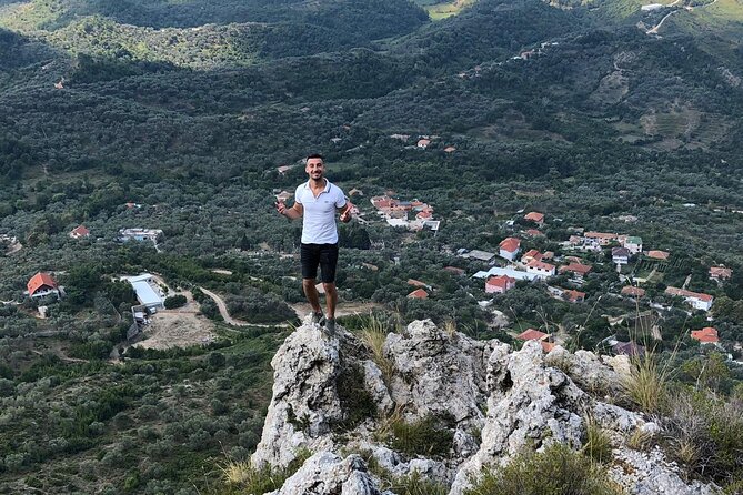 Kruja & Mount Sarisalltik including traditional lunch - Inside the seven-level Skanderbeg Museum