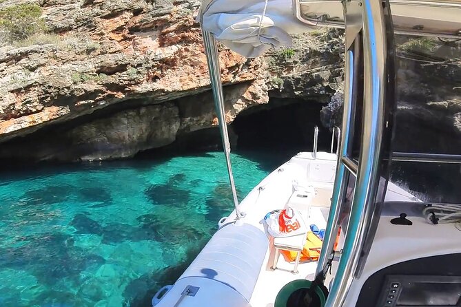 Private 6 H Boat Dafina Bay & Bear's Bay - What the private price means for your group