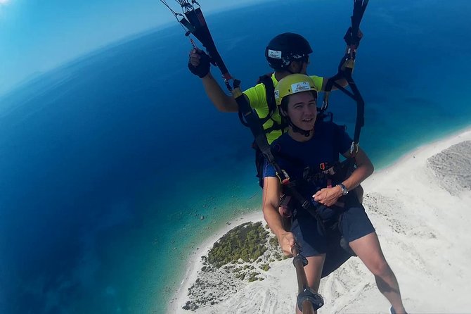Tandem paragliding Albania (Llogara) - Meeting the pilots at Llogara National Park