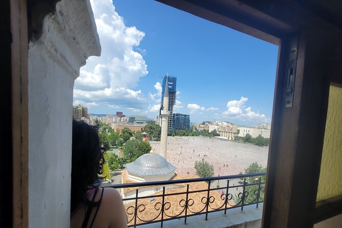 Tirana’s Communist Past: A Tasting Tour with Traditional Lunch - Et’hem Bey Mosque and the layers of the city