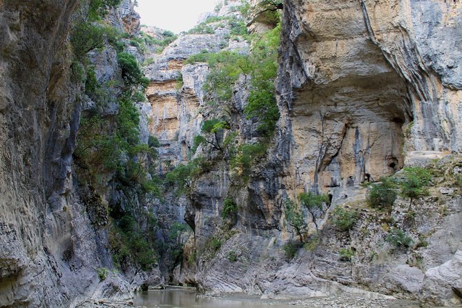 Visit Benje Thermal Baths & Kelcyra Waterfall & Langarica Canyon - Who will get the most from this outing?